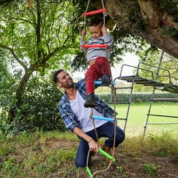 Kids 6-Rung Climbing Rope Ladder with Colorful Wooden/Plastic Dowels view 3